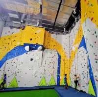 Incredible rock climbing experience - Crescent Wall