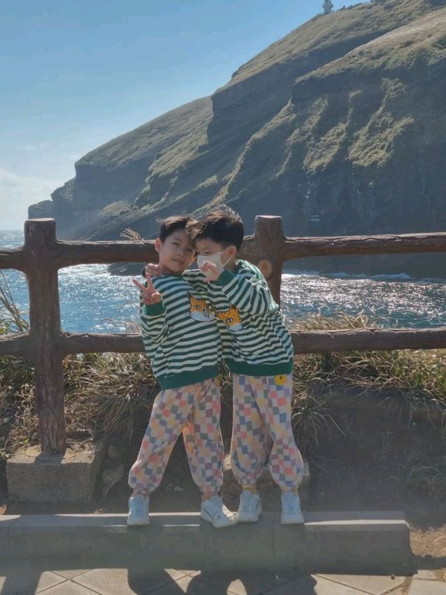 이국적인 우도의 절벽, 검멀레해변