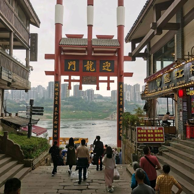 Ciqikou on a weekday