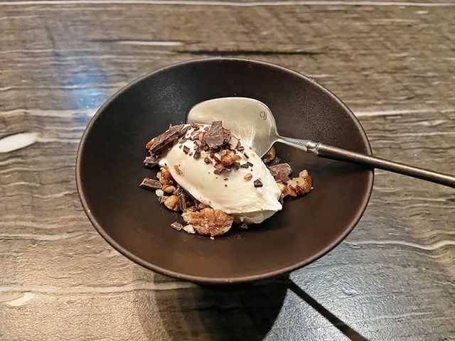 서울 최고의 한우 오마카세. 본앤브레드