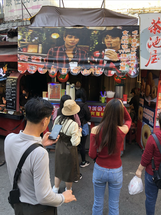 Sun Moon Lake + Formosan Aboriginal Culture Village + cable car + cherry blossoms