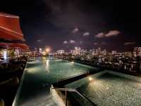 Rooftop infinity pool at Hotel JEN Orchard SG