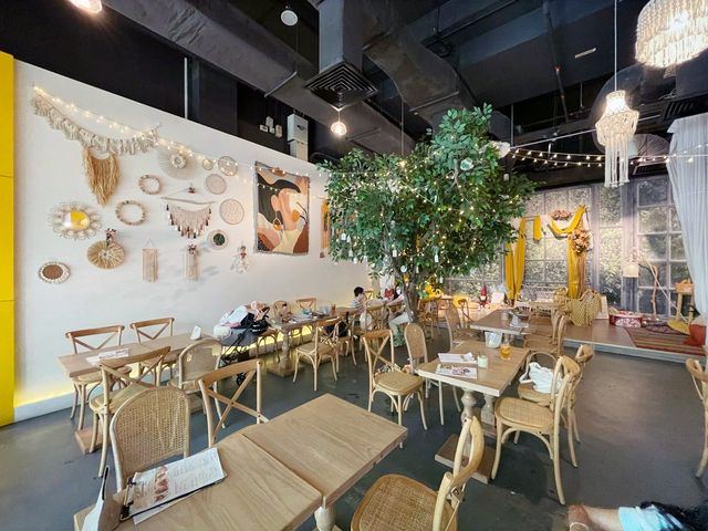 Dog-friendly cafe in the east