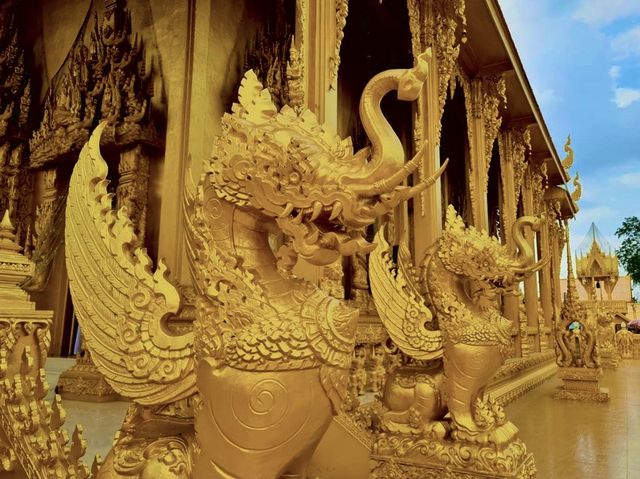 วัดปากน้ำโจ้โล้ วัดริมแม่น้ำบางปะกง