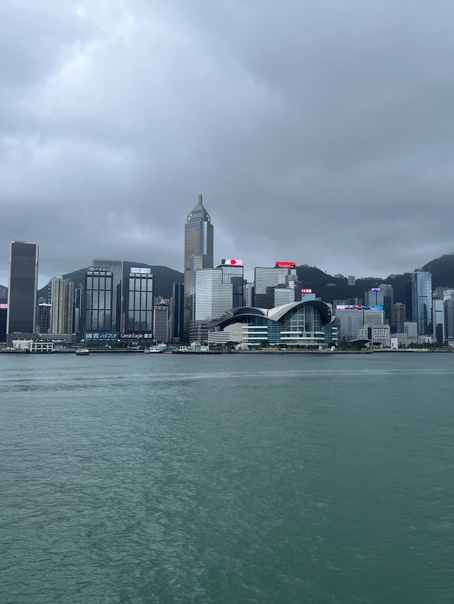 可以令人唞吓啖氣嘅東方之珠•維港遊