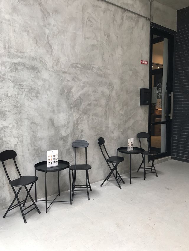แนะนำร้านกาแฟใหม่ในโซนสามย่าน OKA x LOMNUA
