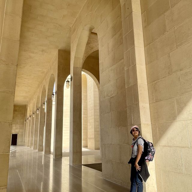 Al Fateh Grand Mosque in Bahrain