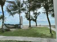 โรงแรมเจ้าหลาวทอแสงบีช ที่พักติดหาดเจ้าหลาว 🌊🌊