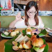 朋友聚舊 High tea chill 下