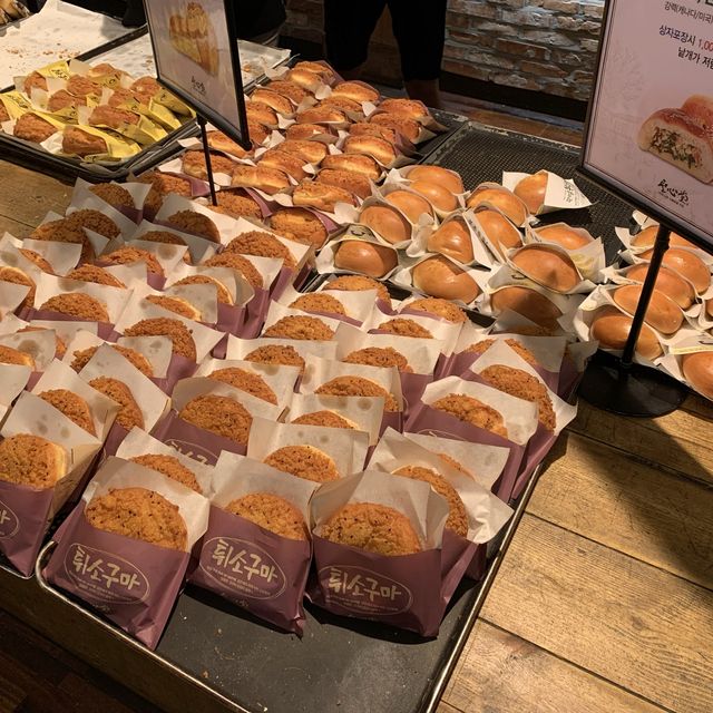 대전의 명물, 성심당 본점🥖🍞🥪🥯🥐🥨