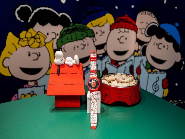 Swatch X Snoopy陪你過聖誕