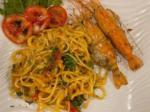 ร้านอาหารแนะนำ  ร้านมามี้ สเต็กเฮ้าส์ บ่อทอง