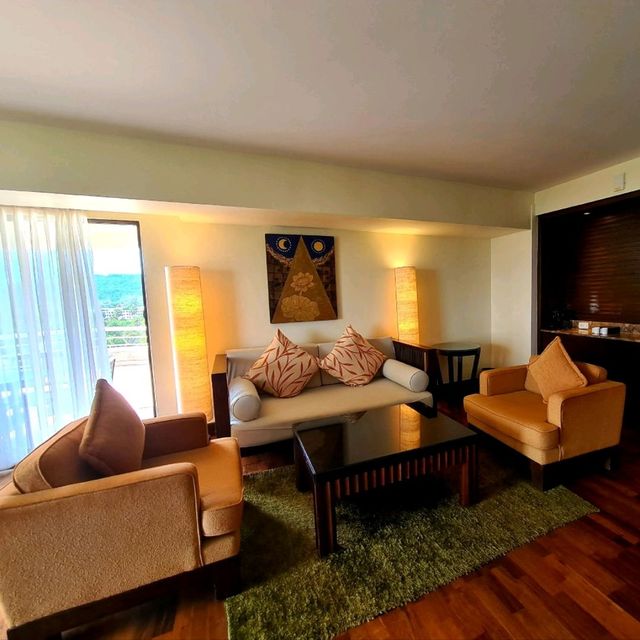 Time to Phuket Let's Relax @ HILTON Suite 