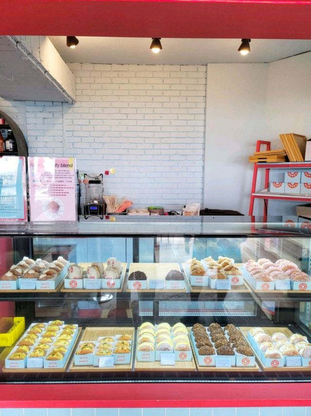 부산 청사포카페 앨리스도넛🍩귀여운 포토존이 있어요♥️