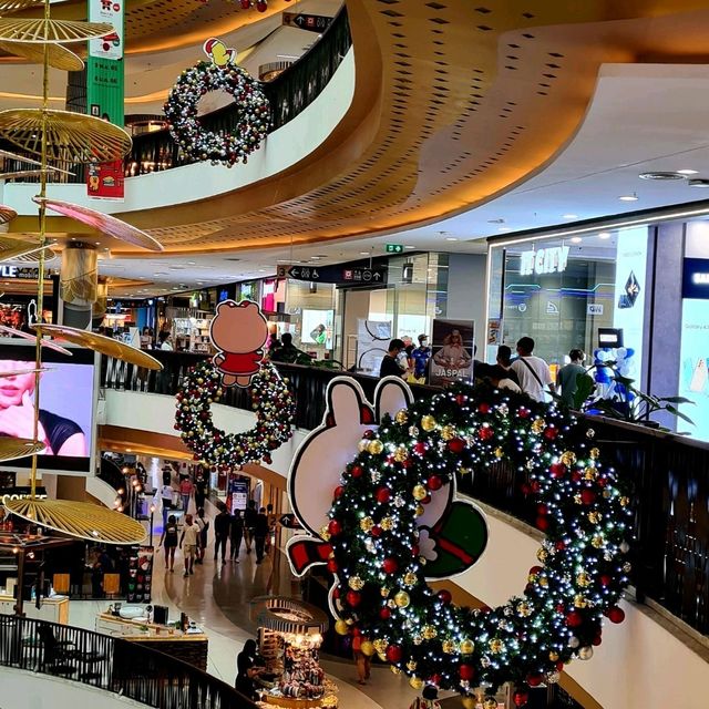 ชมต้นคริสต์มาส 🎄⛄❄️ที่ใหญ่ที่สุดในภาคเหนือ