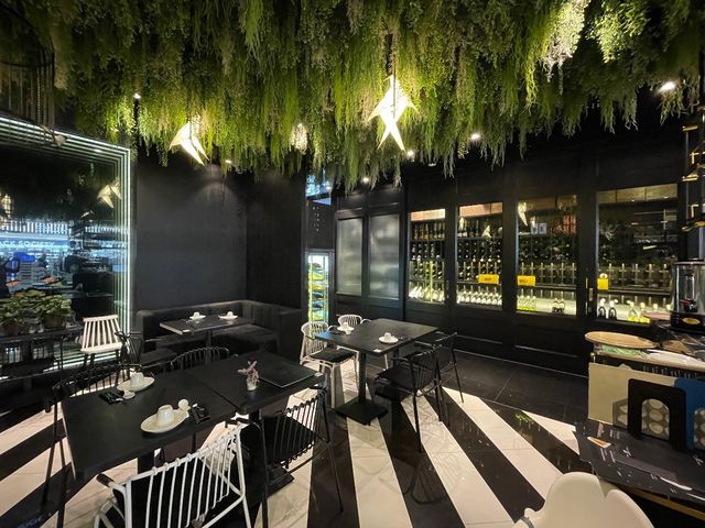 Modern Cantonese cuisine