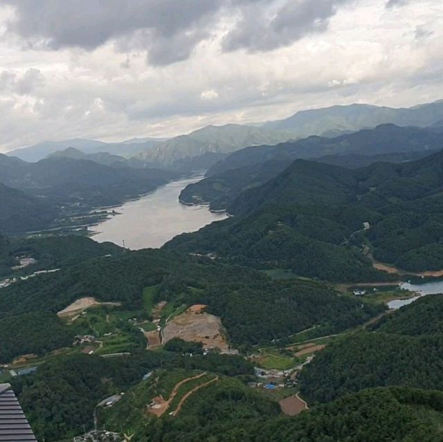 Taking Mono Rail through the Chungjuho Lake