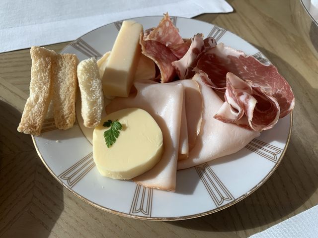 本地遊 | Staycation | The St. Regis Hong Kong 香港瑞吉酒店 | 早餐必食英式水煮蛋及鮑魚雞粥