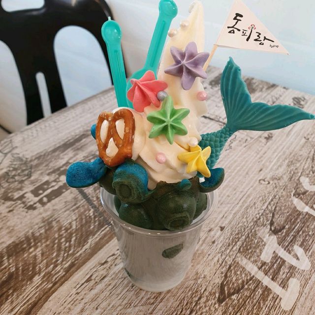 통영 항구가 한눈에 보이는 필수코스 동피랑 벽화마을