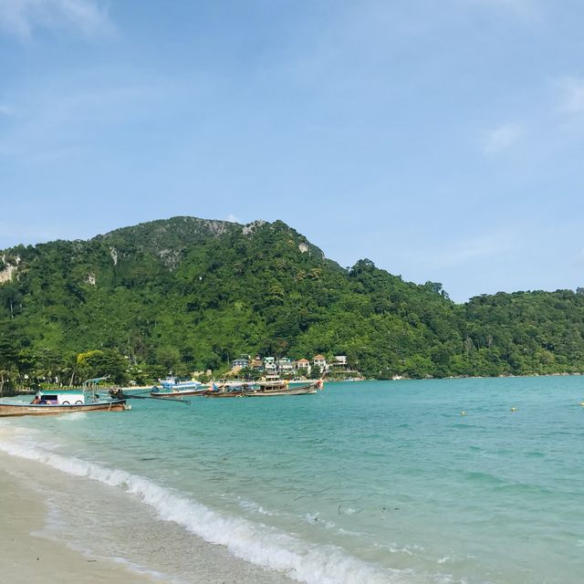 Beautiful Beaches in Krabi, Thailand🇹🇭🌺🌸