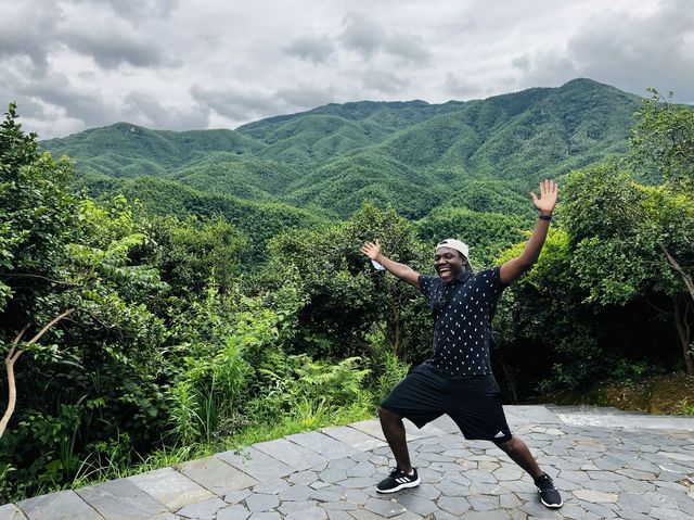 Did someone say hiking??? Let’s go!