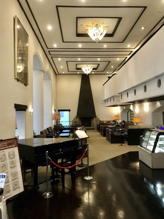 #Odakyu Mountain Hotel (Hotel in the Mountains)