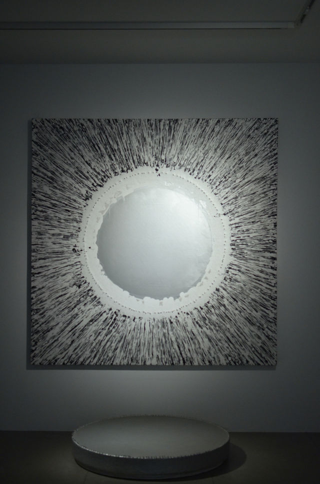 Shanghai Bund's small-scale professional free art exhibition, reservation required to limit the number of visitors.