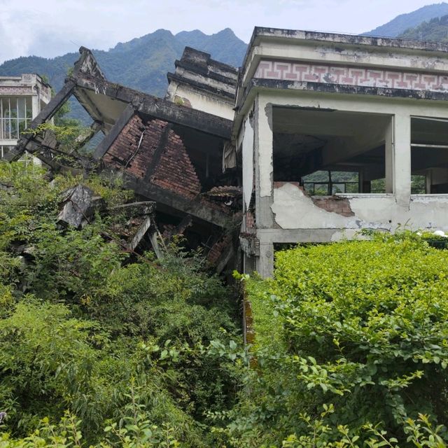 Earthquake memorial and ruins near Chengdu