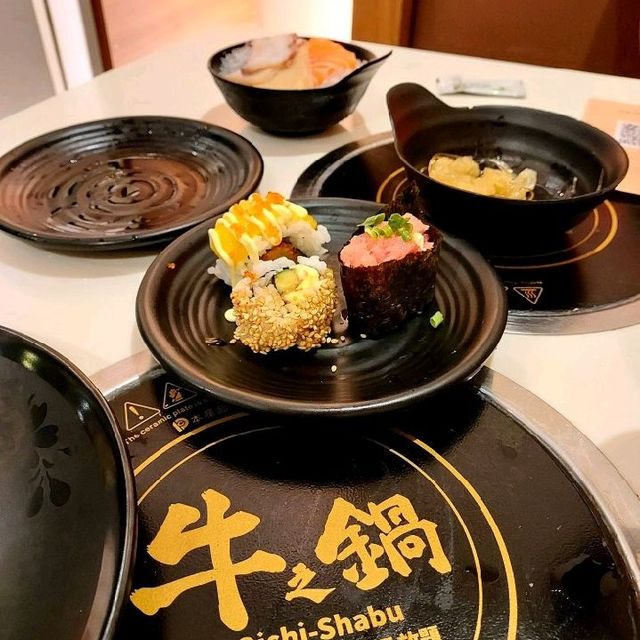 任飲任食兩小時，飽到攬住個肚走