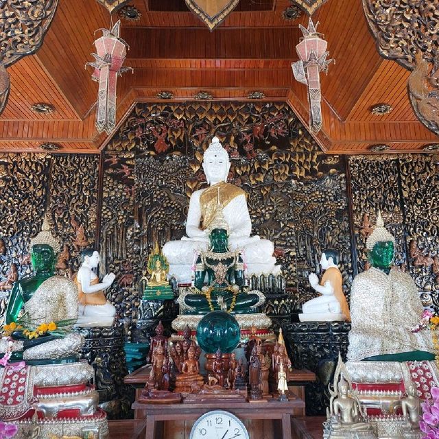 วัดไม้แกะสลัก @chanthaburi