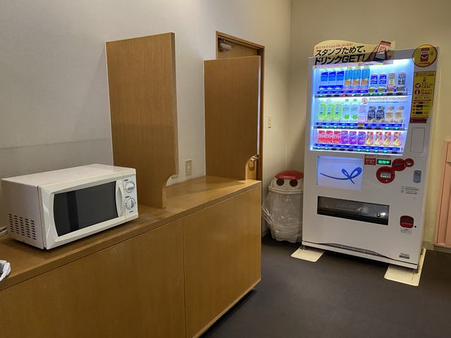 アクロス 福岡はすぐ目の前。天神からアクセスの良いホテル