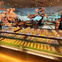 自助午餐有泰國，印度多國食品供應