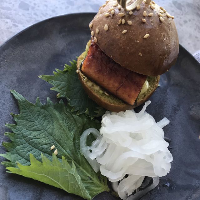 The Commune at K11 Artus: Harbour view fusion afternoon tea