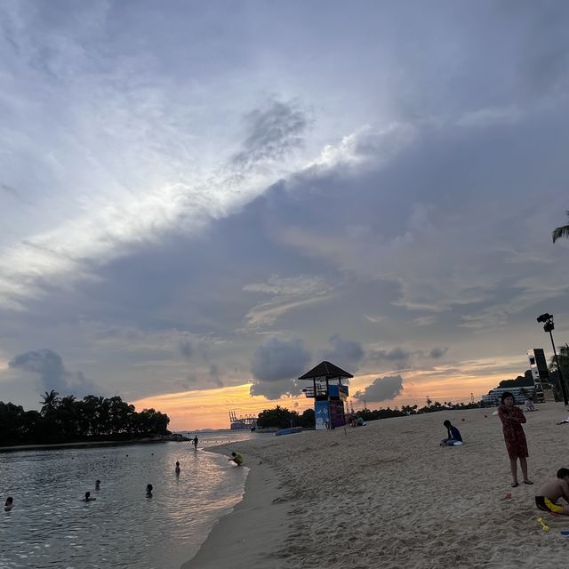 sunset at Sentosa Siloso beach singapore 