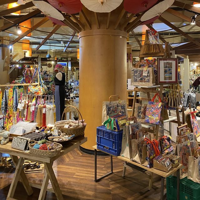 Northern Village ศูนย์รวมของฝากจากภาคเหนือ