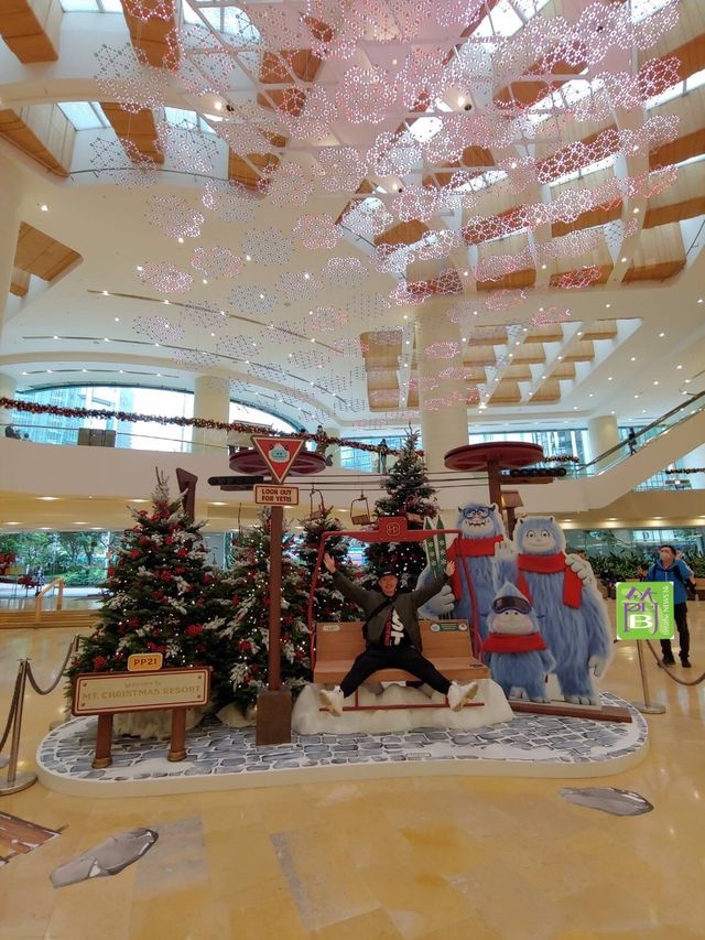 太古廣場雪怪送禮探Santa 影AR相