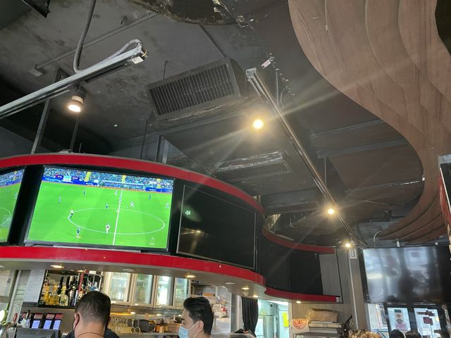 灣仔人氣必試漢堡店｜Burger Joys 