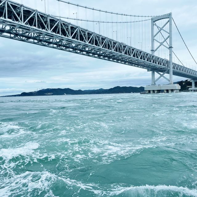 淡路島　渦潮クルーズ