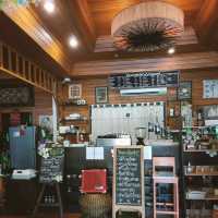 เรือนไม้กาแฟ  Cafe at wood จิบแฟแลบ้านไม้