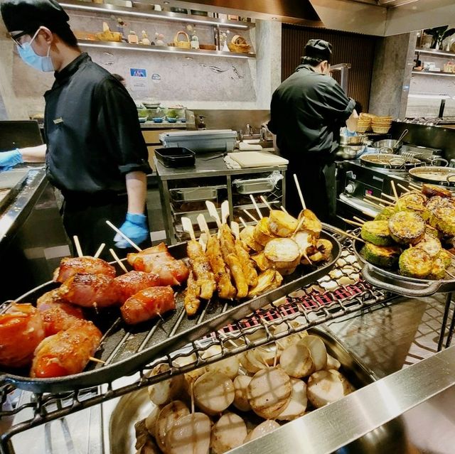 Alva House 豐富的自助晚餐 
