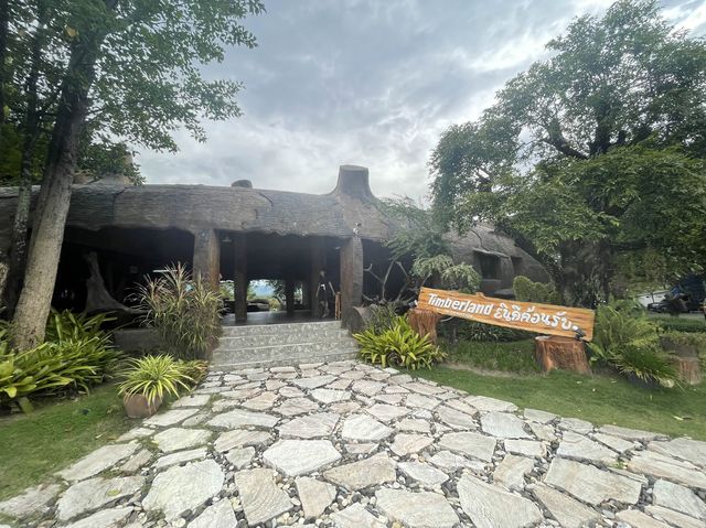 Timberland and Fruit Resort 🏔️