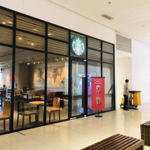 Starbucks Ayala Cloverleaf 