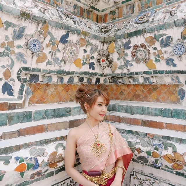  "วัดอรุณราชวราราม ราชวรมหาวิหาร" 