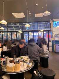 韓国/ソウル【鉢山】豚キムチ焼きと豚キムチチゲの有名な飲み屋さん🍺✨
