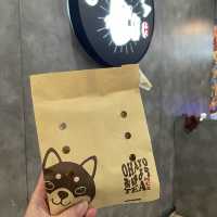 英國曼徹斯特 特色茶飲店 有超可愛嘅柴犬燒