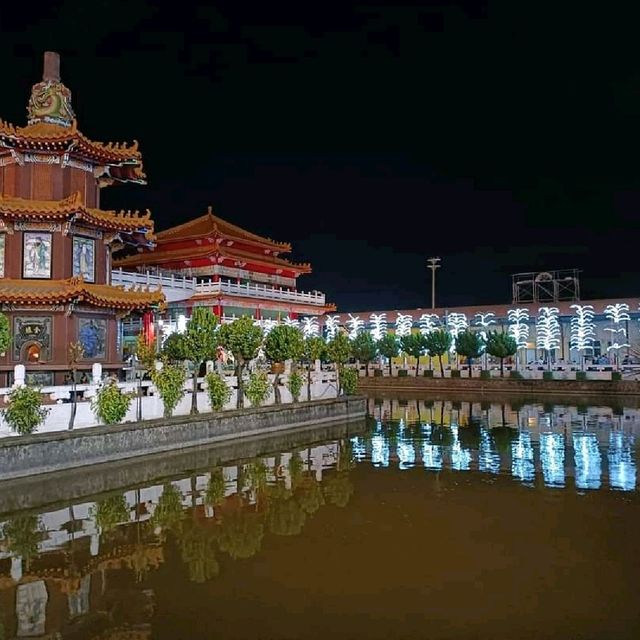 台南旅游 - 鹿耳门圣母庙