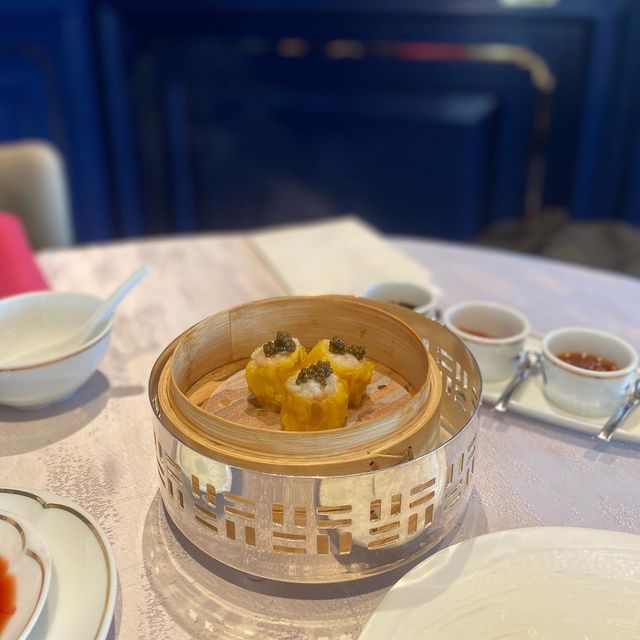 文華廳新裝潢 氣派典雅 深藍配香檳金