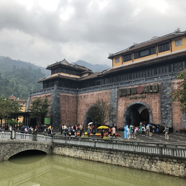 Golden Bridge Ba Na Hills