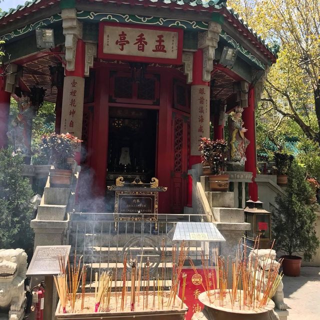 🇭🇰 Praying at Wong Tai Sin
