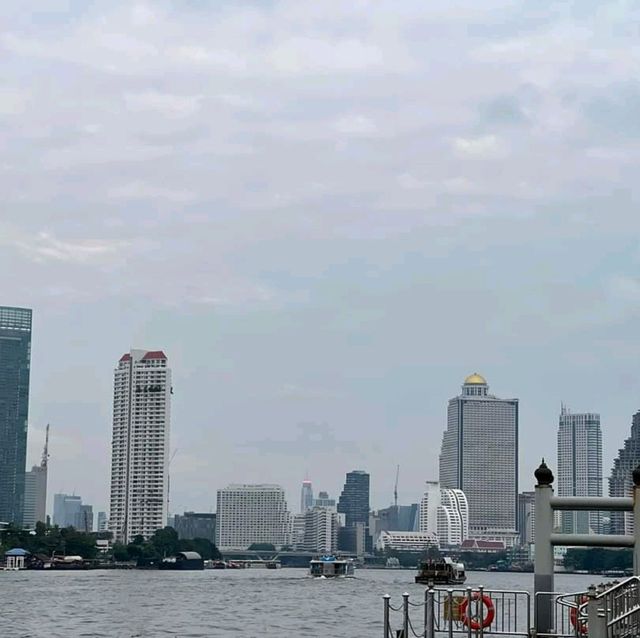 ดูวิว ริมแม่น้ำเจ้าพระยา